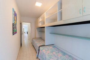 camera doppia con terrazzo appartamento in vendita a lignano sabbiadoro