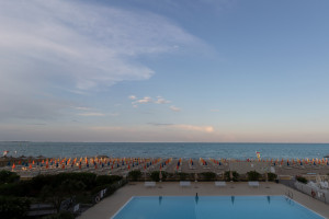 vista mare e piscina romantica appartamento in vendita a lignano sabbiadoro